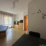 Spacious Flat Close To The Beach - Beahost